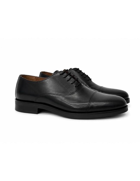 Black leather Oxford