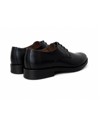 Black leather Oxford
