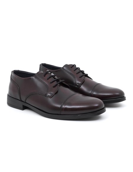 Derby de piel liso color burdeos
