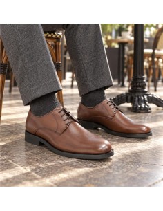 Derby de piel liso color cuero