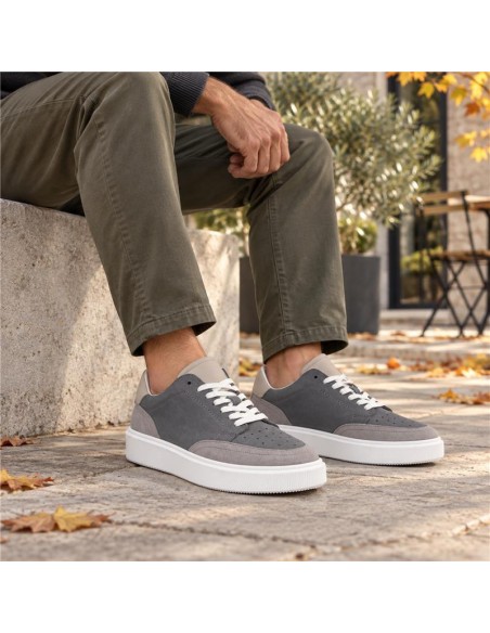Sneakers de piel combinado con ante color gris
