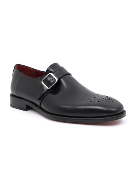 Zapato con hebilla de piel liso color negro
