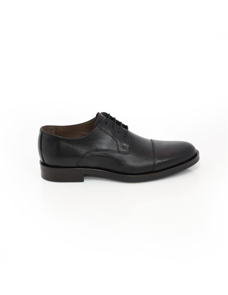 Derby de piel con costura color negro