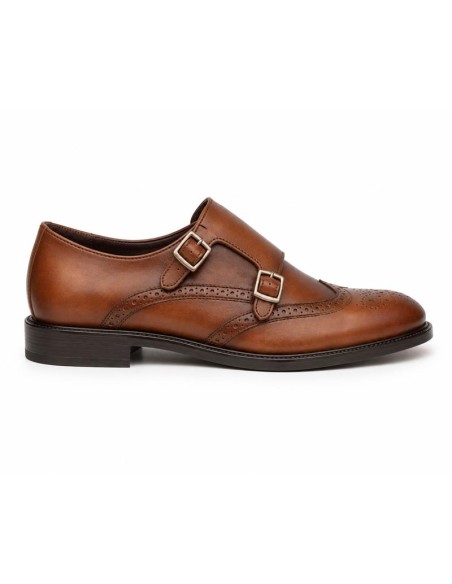 Zapato con hebilla de piel con cordón color cuero