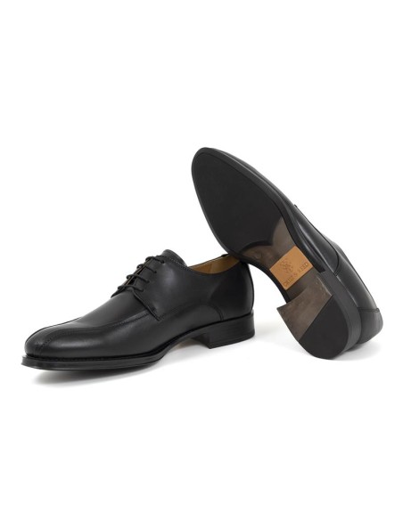 Derby de piel con picado maría color negro