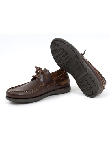 Náutico de piel con cordón de piel color cuero