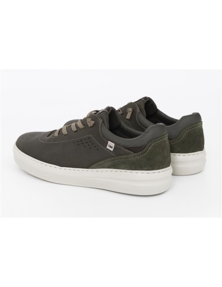 Sneakers de nobuck liso color verde