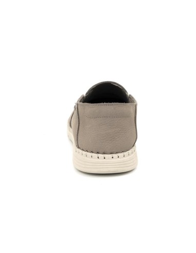 Mocasín slip-on con suela en contraste color beige
