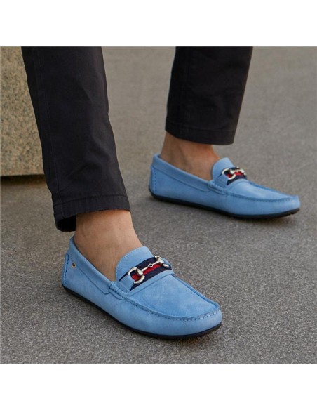 Mocasín de ante cosido artesano color azul