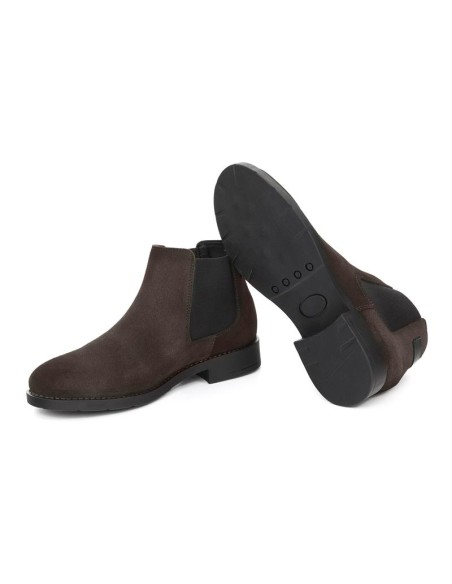 Beige suede chelsea boots