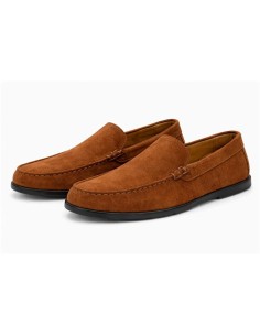Mocasín de ante de piso antideslizante color cuero 2