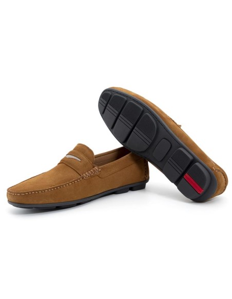 Mocasín de ante con antifaz color marrón