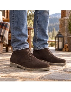 Brown suede boot