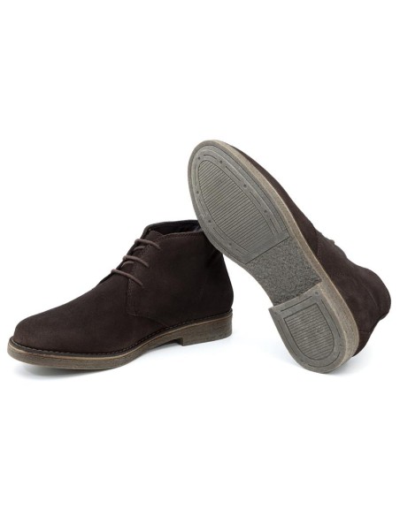 Brown suede boot