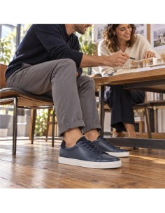 Sneakers de piel liso color azul