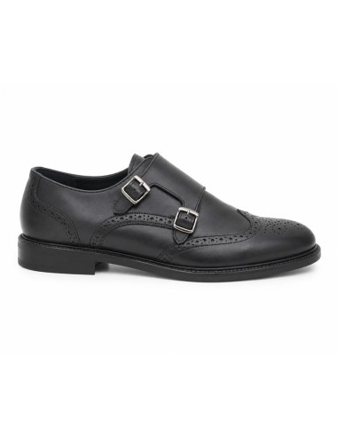 Zapato con hebilla de piel con cordón color negro