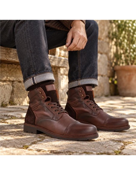 Brown leather boot