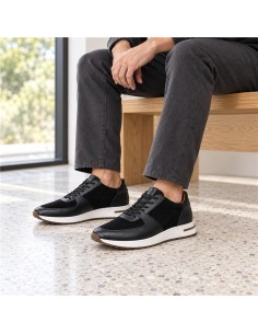 Black leather sport shoe