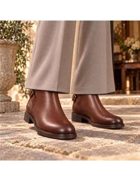 Brown leather women's boots