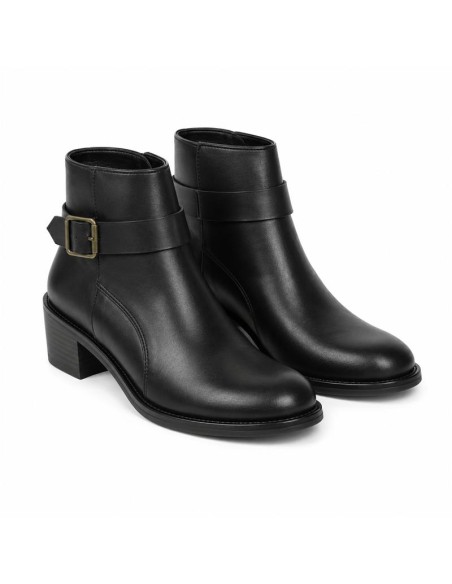 Black leather women's boots