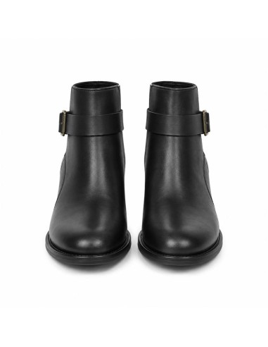 Black leather women's boots