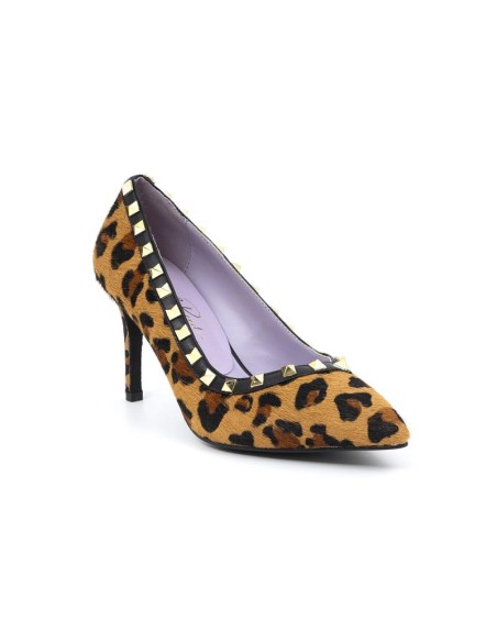 Zapato de Vestir de piel con remaches color beige