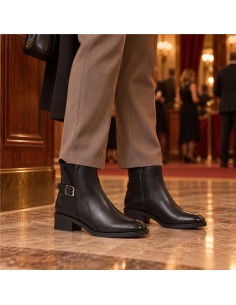 Black leather women's boots