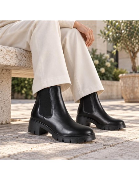 Botines de mujer de piel liso color negro