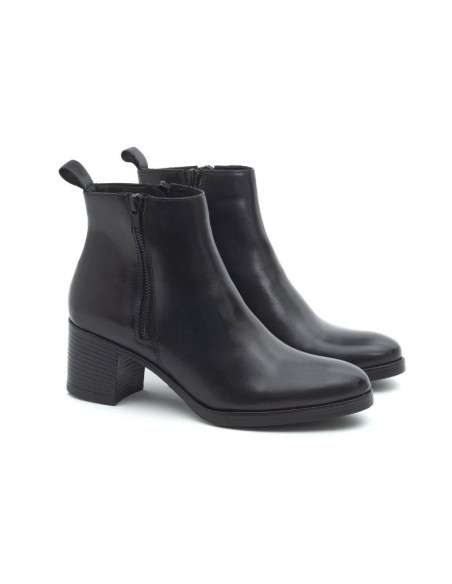 Black leather women's boots