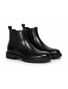 Black leather chelsea boots 2