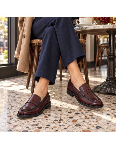 Mocasines de mujer de piel con antifaz color burdeos