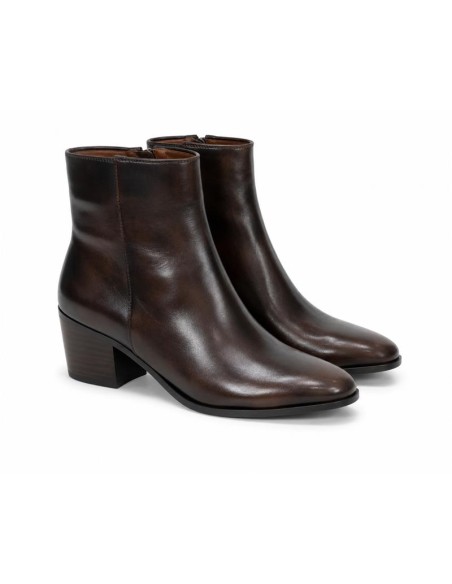 Botines de mujer de piel con hebilla color marrón