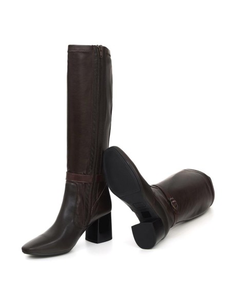 Botas de mujer de piel con aplique metálico color marrón