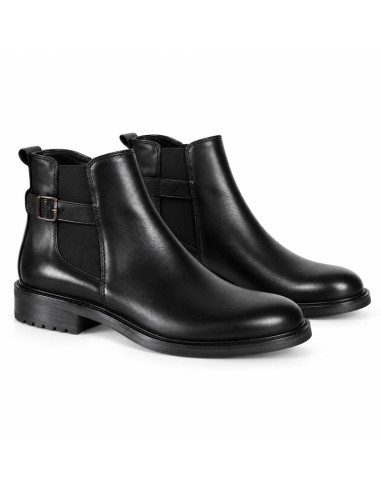 Black leather chelsea boots