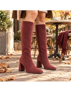 Botas de mujer de ante liso color burdeos