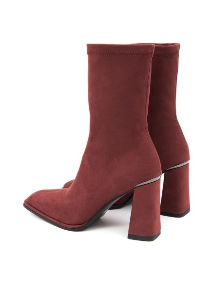Botas de mujer de ante liso color burdeos