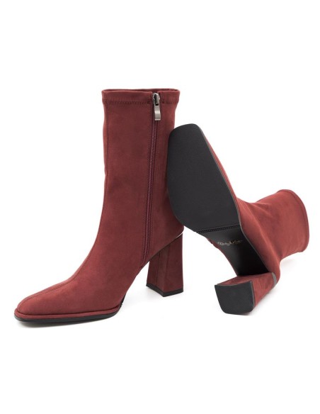 Botas de mujer de ante liso color burdeos