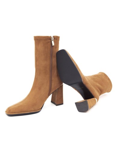 Botas de mujer de ante liso color cuero