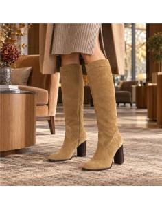 Botas de mujer de ante afelpado color beige