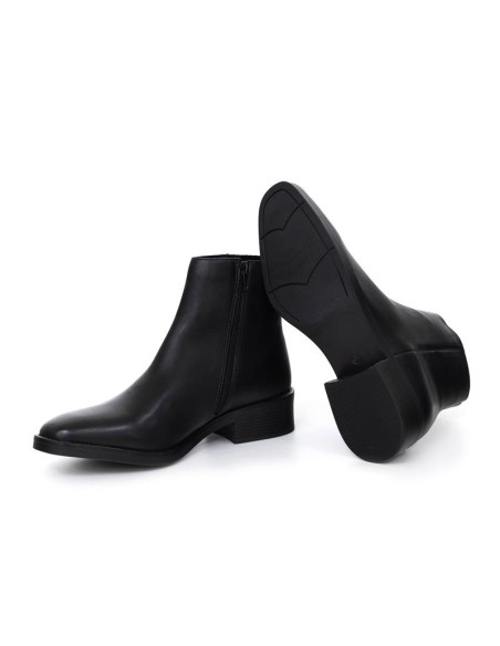Black leather women's boots