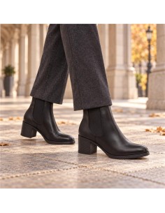 Black leather women's boots