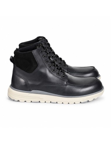 Botín de piel acabado a mano color negro