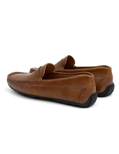 Mocasín de piel con antifaz color cuero